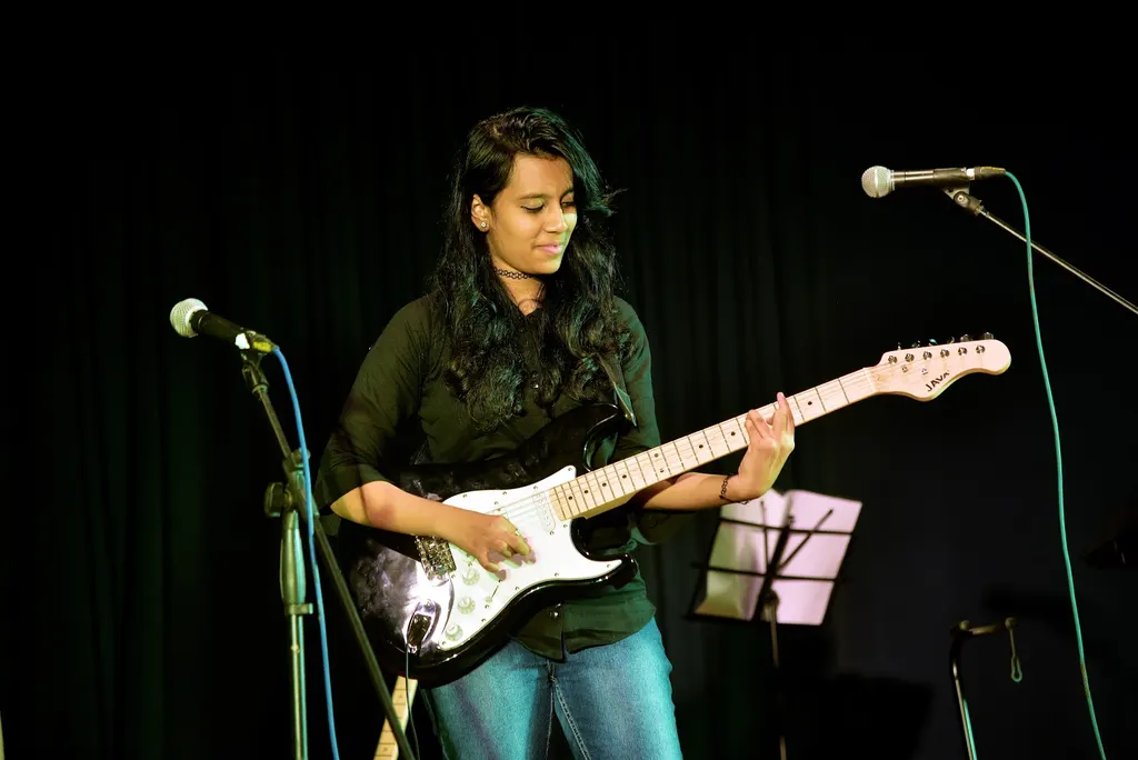 LARK MUZICA Tingre Nagar — Music in Tingre Nagar