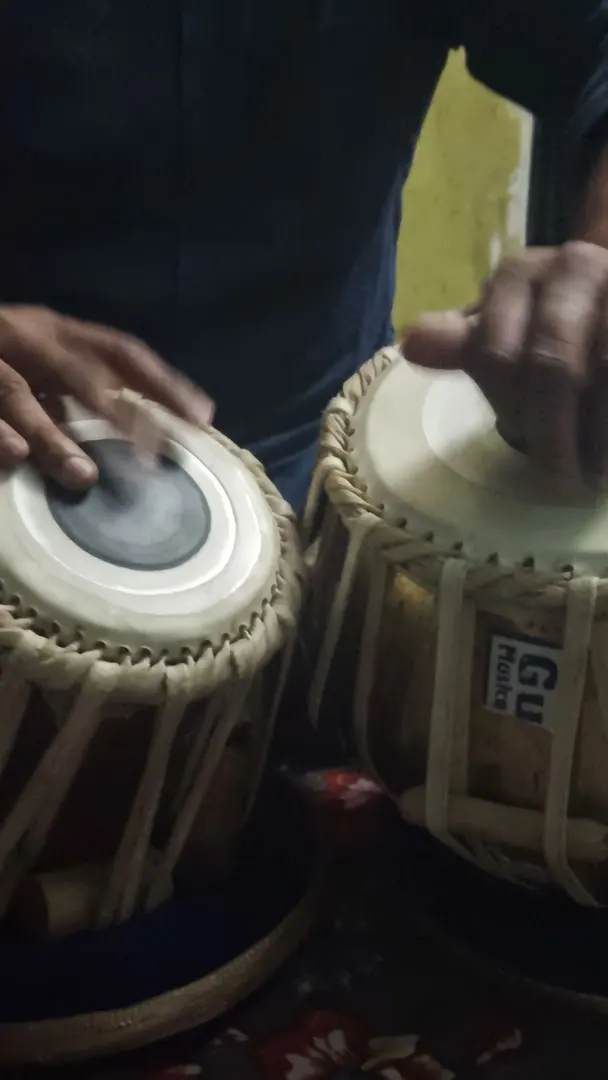 Yunus khan tabla player — Music in Sudama Puri