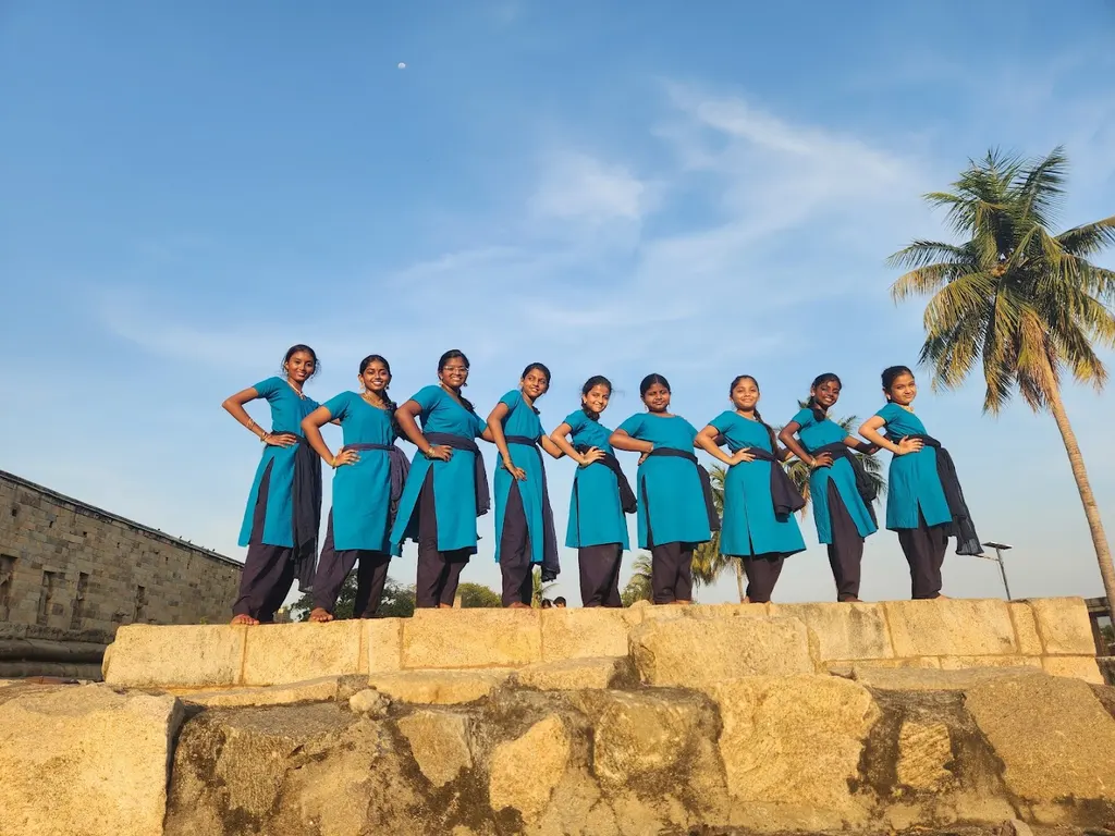 JATHILAYAA INSTITUTE OF FINE ARTS — Dance in Choolaimedu