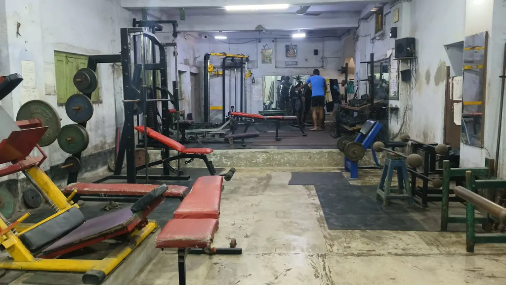 Santragachi Bayam Samiti (gym center) — Standard Gym in Ichapur