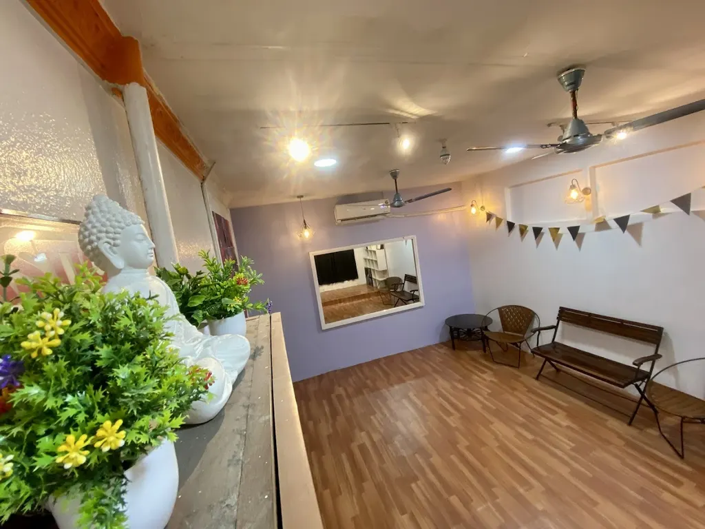 Zimmer Studios — Dance in Velachery