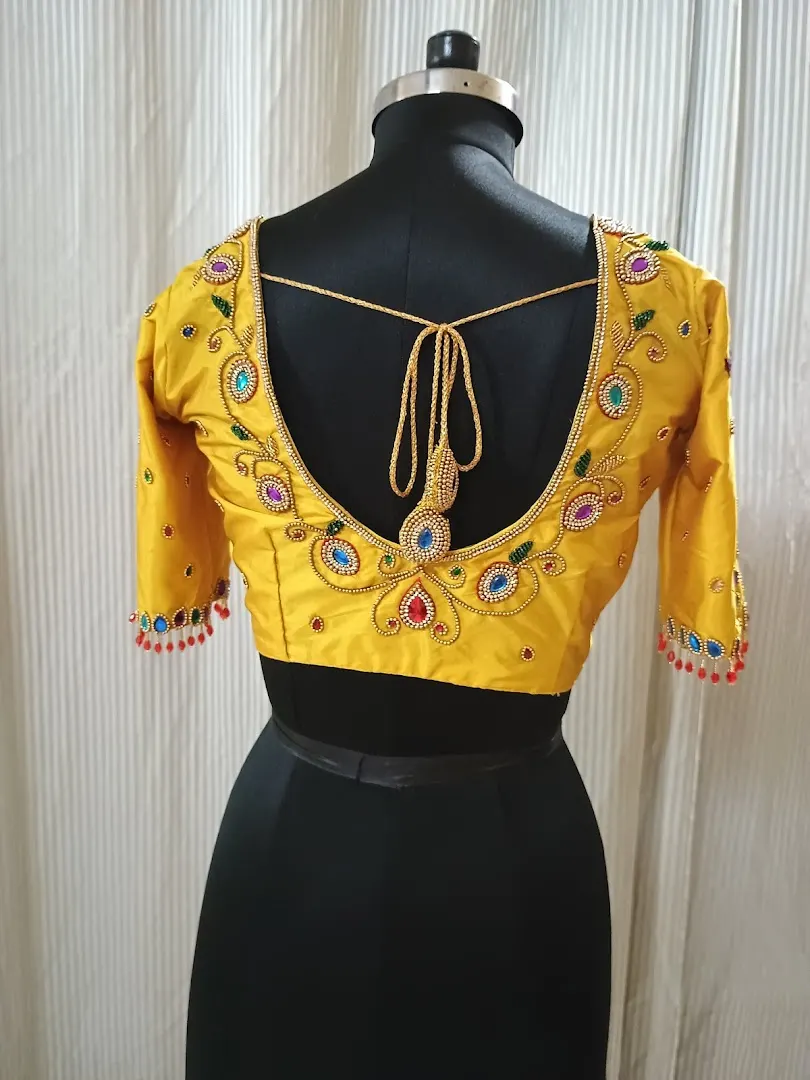 Best Stitching Sewing Tailoring Classes — Art & Craft in Pimpri Colony