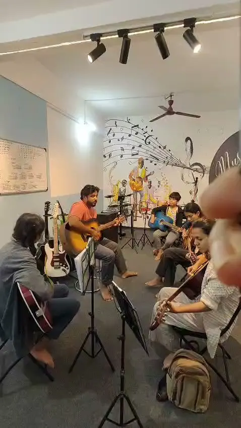 GOOD NOISE MUSIC ACADEMY — Music in Lohegaon