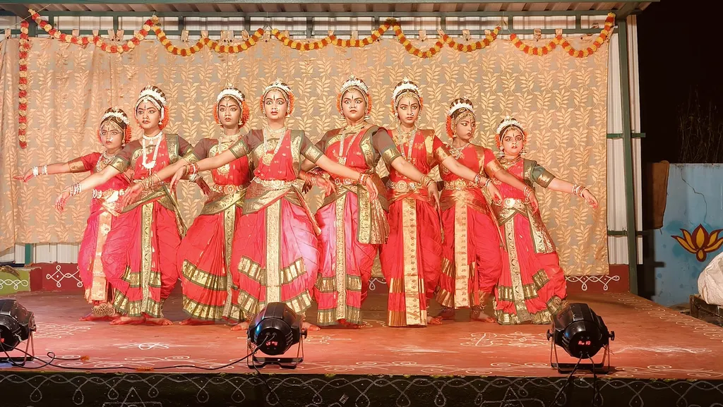 Shiva Paada Manjari Kuchipudi Natyalayam — Dance in Malkajgiri
