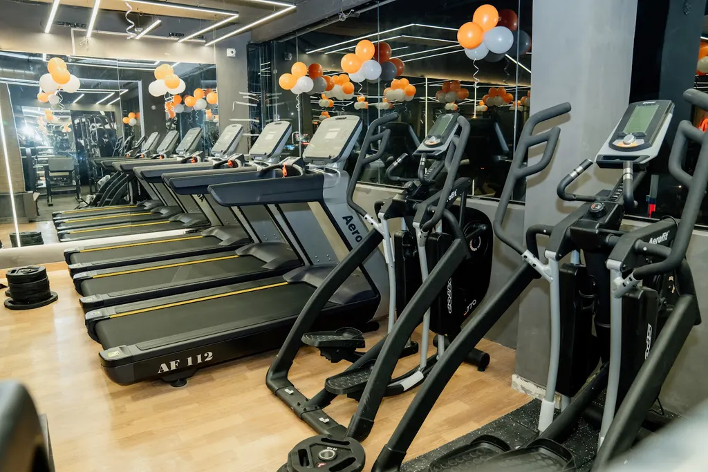 FitLift Gym — Yoga in Sector 5