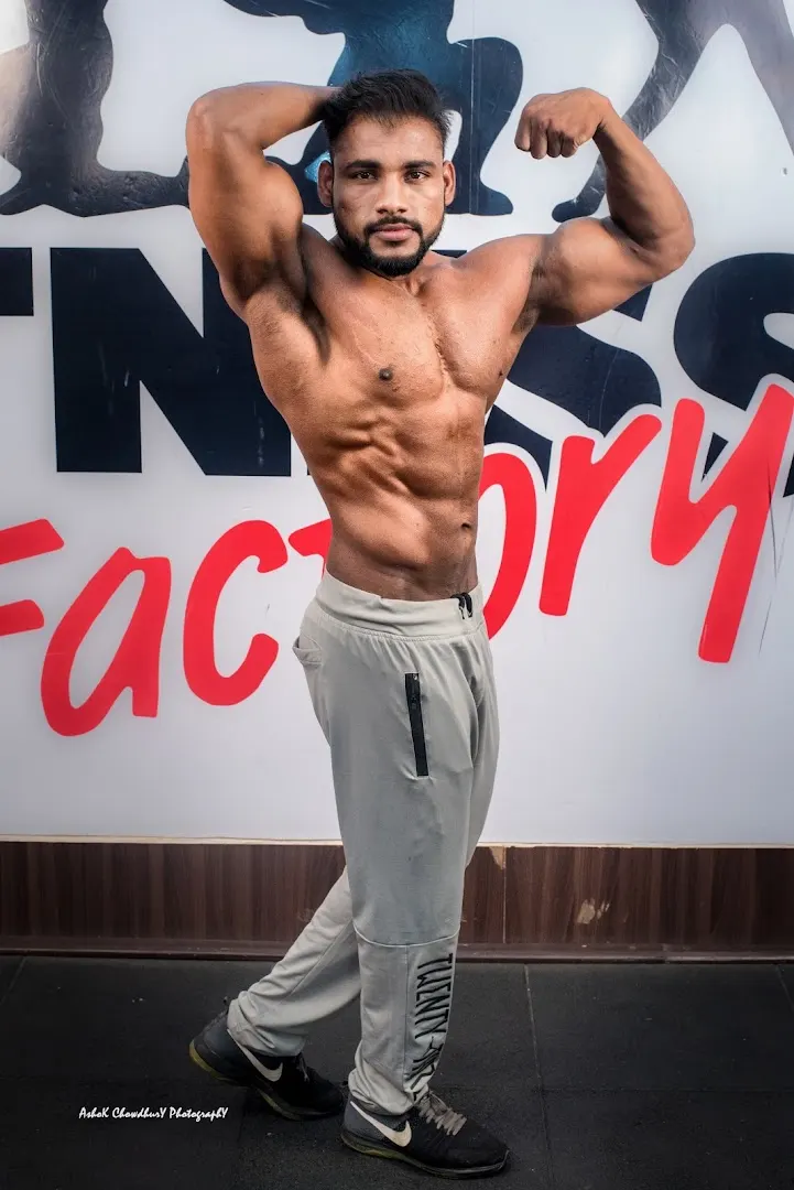 Mithun Basfore — Standard Gym in Gariahat, Kolkata