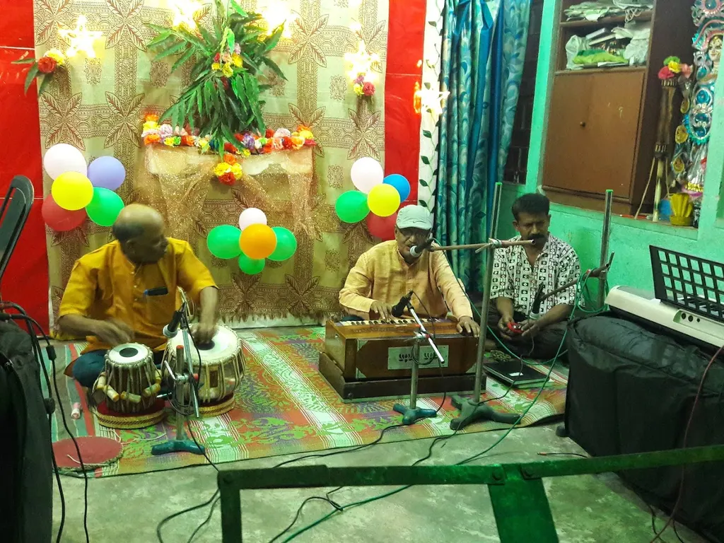 SUR O SANGEET MUSIC SCHOOL — Music in Bhowanipore
