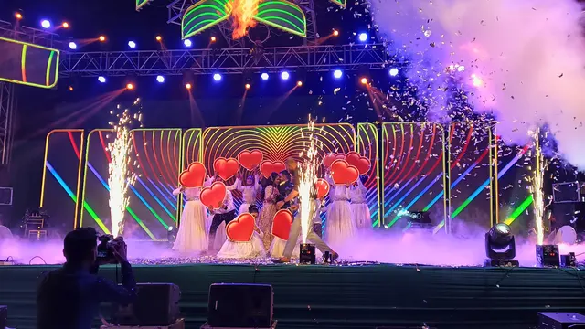 FESTIVE SHINER DANCE TROUPE — Dance in Tangra