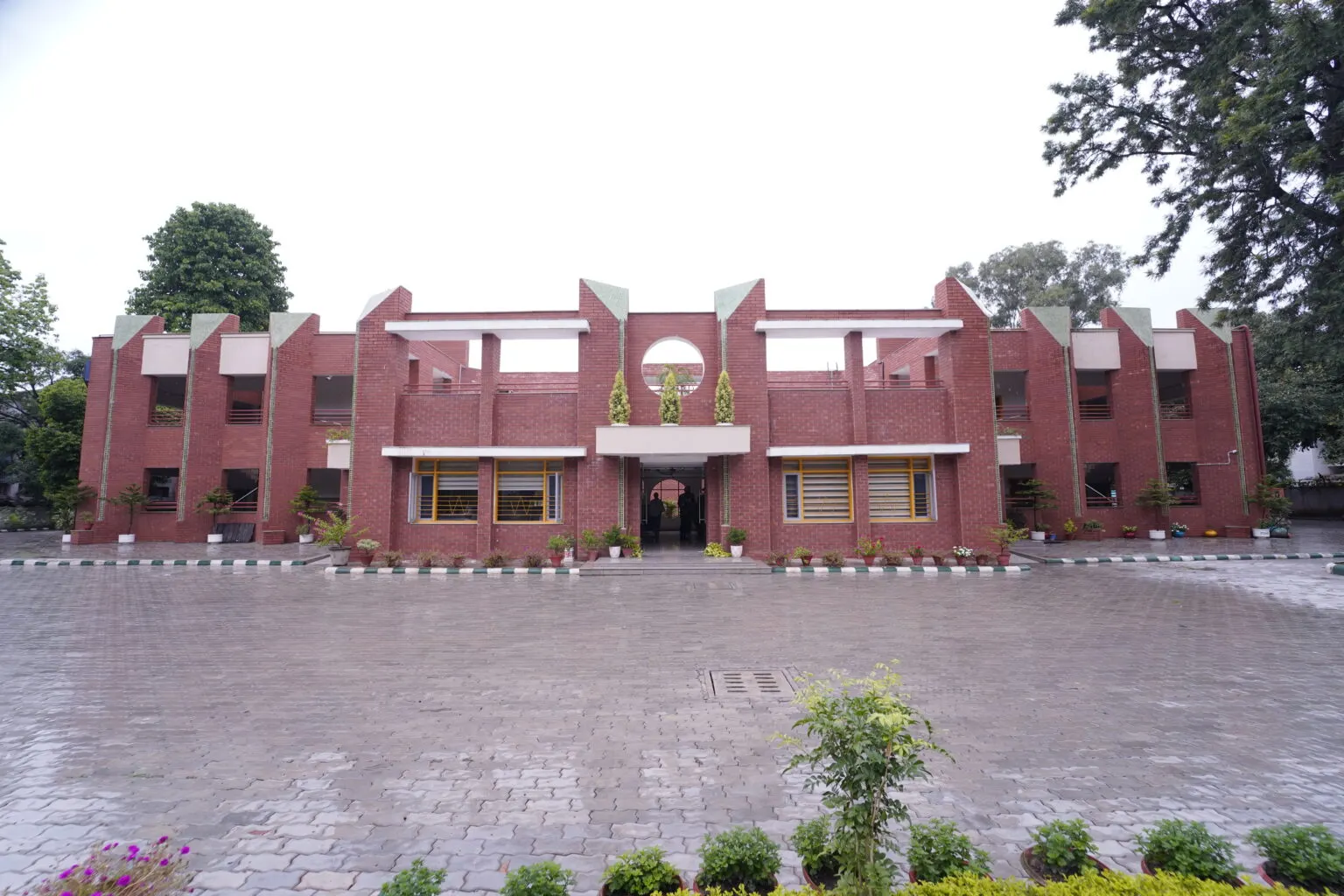 The Tribune School photo 1