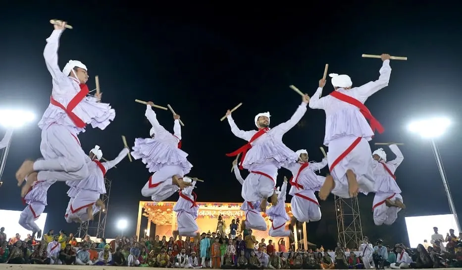 Prarambh kalavrund — Dance in Sector 11