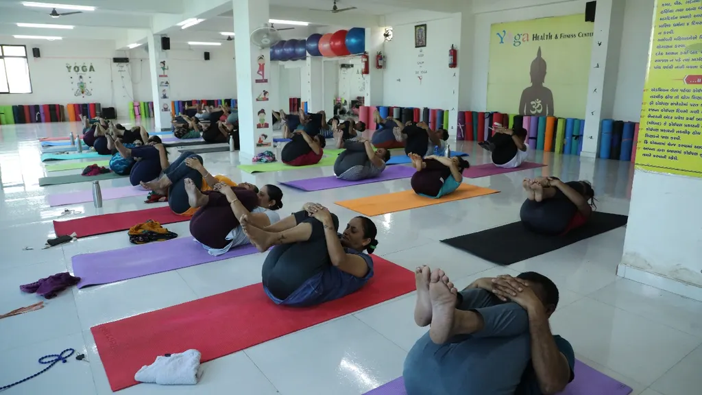 YOGA HEALTH & FITNESS CENTER Nava Naroda — Yoga in Nava Naroda