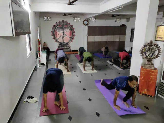 RoYoga — Yoga in Karkhana