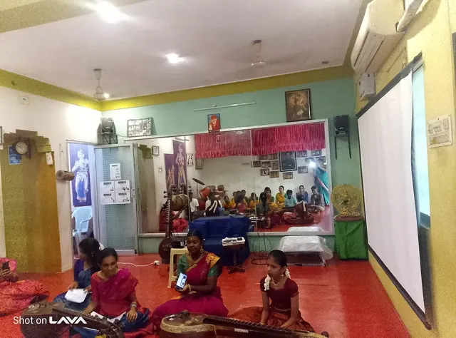 Madhan's Rasikapriya — Dance in Vyasarpadi