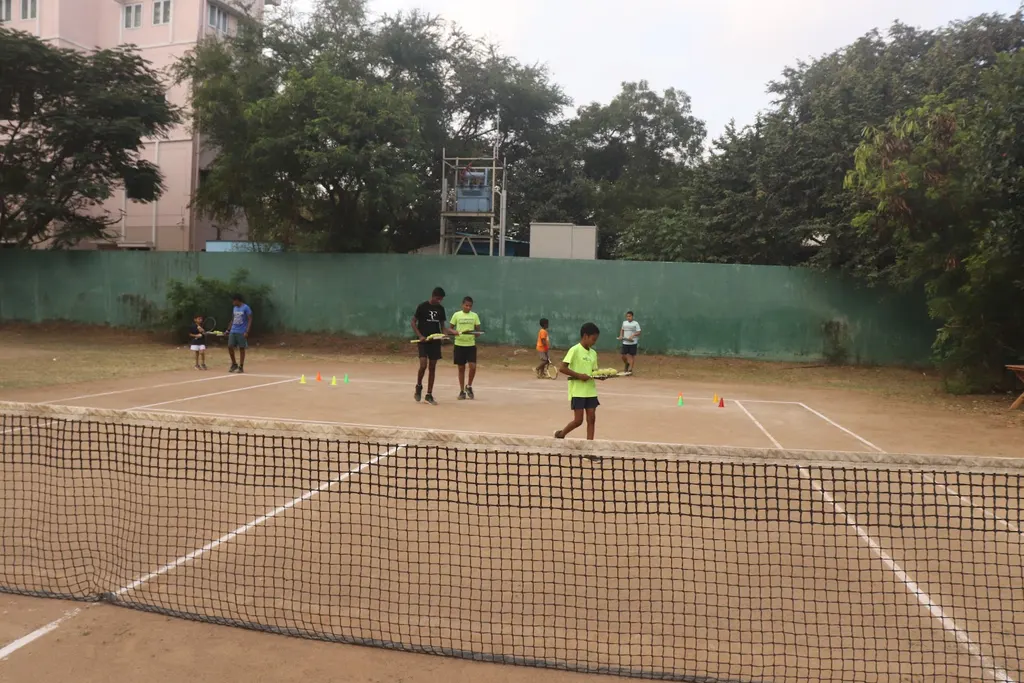 Knack Tennis Academy — Tennis in George Town