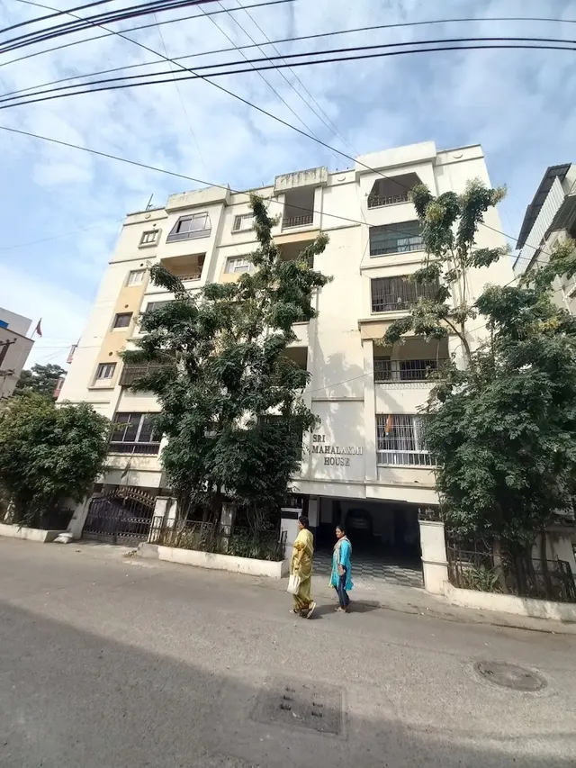 Banda Shiva Reddy Residence