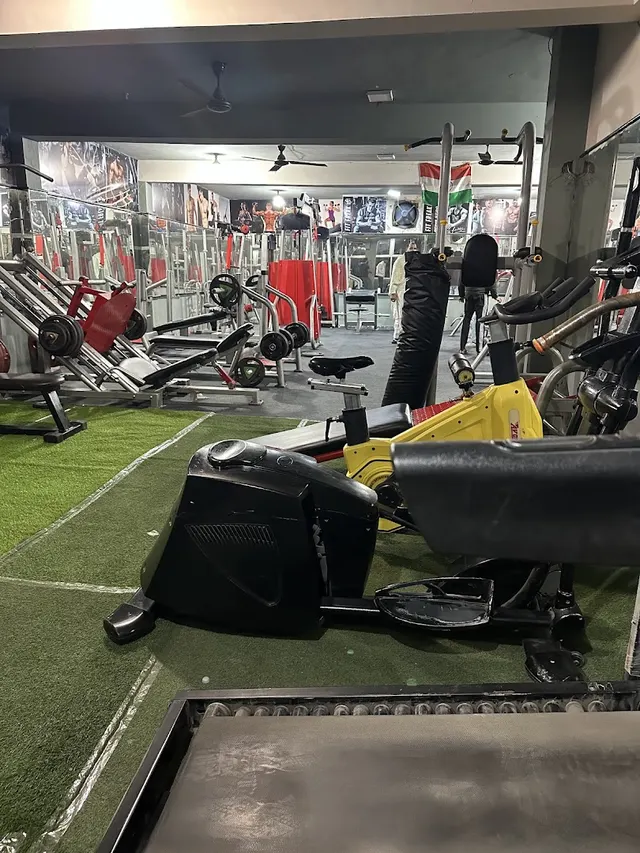 FitFreakGym(Unisex)