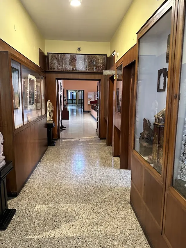 The Museum and Art Gallery — Art & Craft in Dhakuria