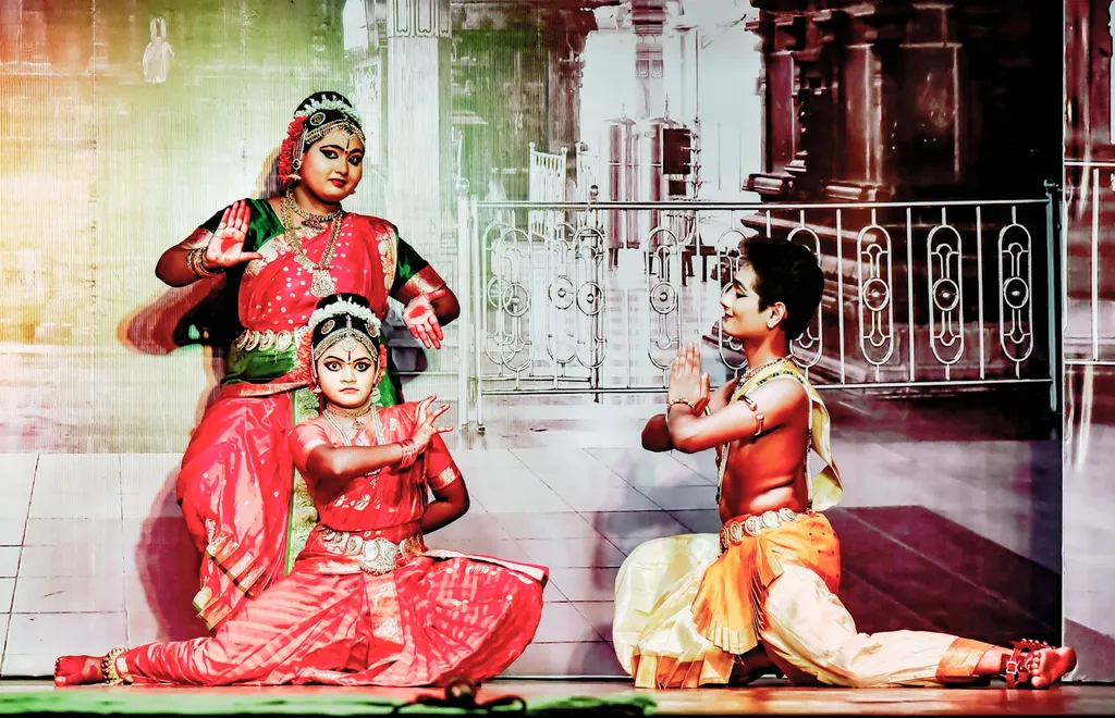 KUCHIPUDI NRUTHYADEEKSHALAYA - THE GATEWAY OF KUCHIPUDI — Dance in Dr. A. S. Rao Nagar