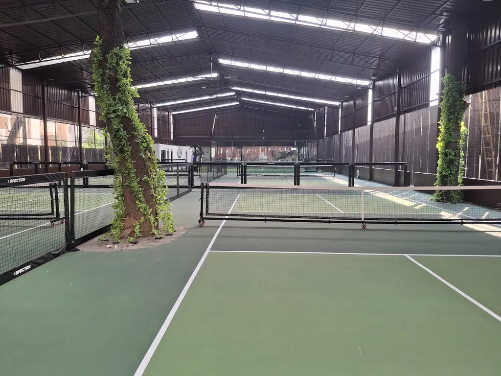 Serv — Tennis in T. Nagar