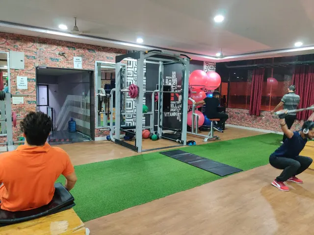 METRO FITNESS — Yoga in Gokulpura