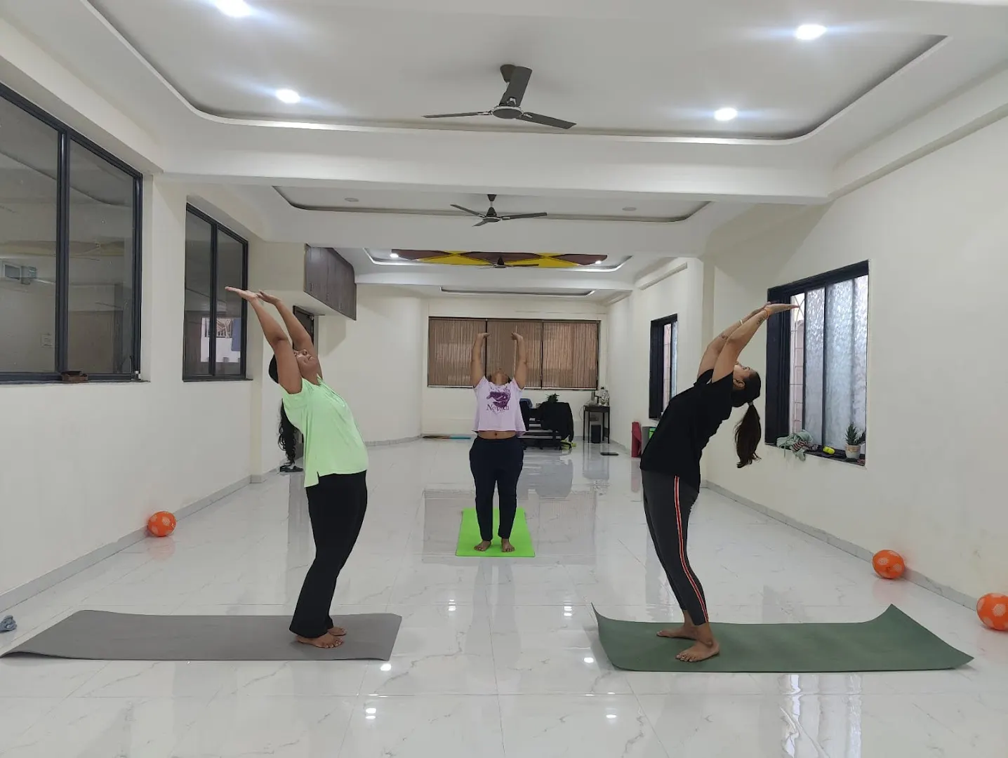YOGA LIFE STUDIO photo 1