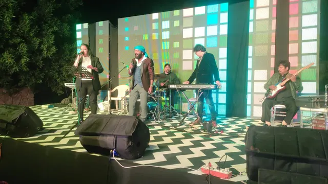 MUSICMAX — Music in Narayanguda