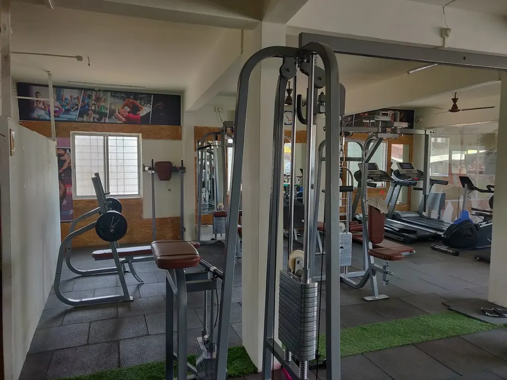 GYM TOWN — Yoga in Thergaon