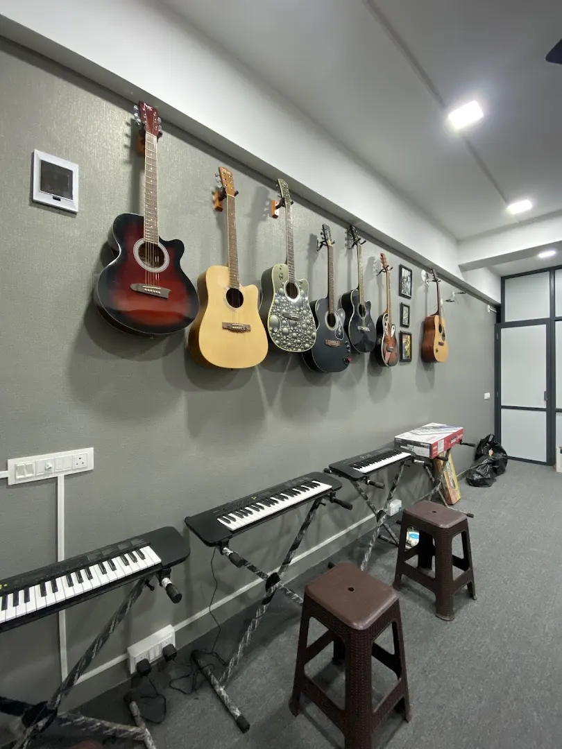 HR Tunes — Music in Nikol