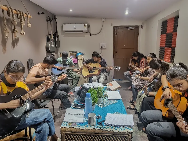 Guitar lessons photo 1