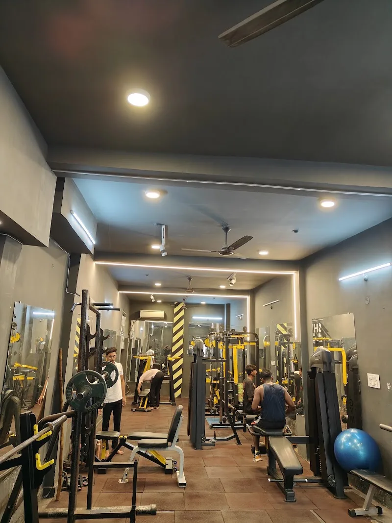 Cuts N Curves Gym — Standard Gym in Shankar Nagar