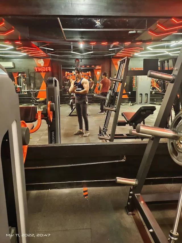 The roar gym