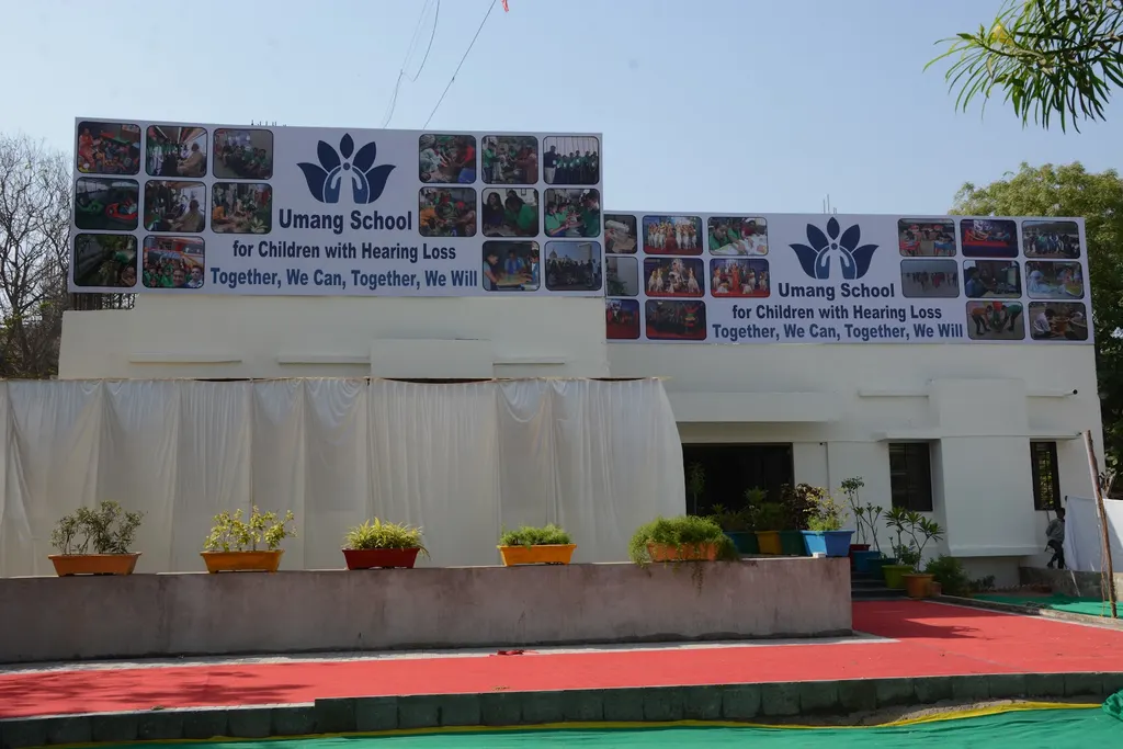 Umang School for Children with Hearing Loss — Gymnastics in Jivraj Park