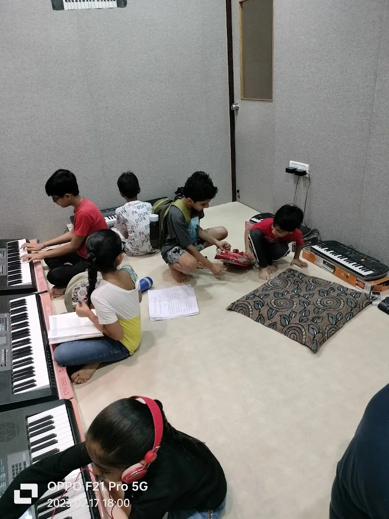 Chhote ustad music acedemy — Music in Yogi Nagar