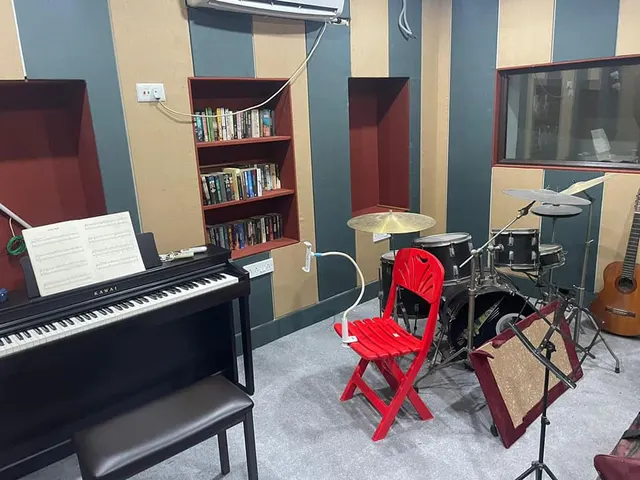 Musical Doors — Music in Haltu