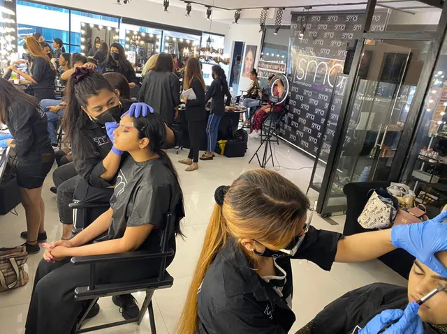 SMA Internațional Makeup Academy — Art & Craft in Koregaon Park