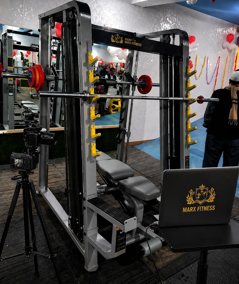 Marx Fitness ( Aura ) — Delatoli