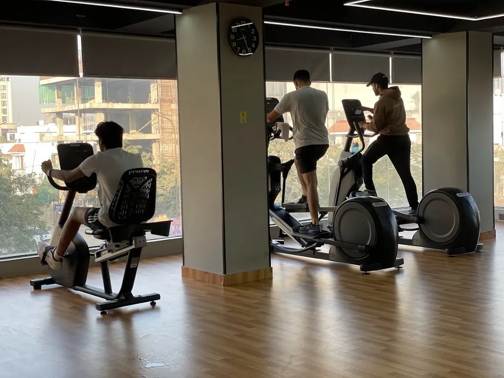 Gold's Gym — Yoga in Vaishali Nagar