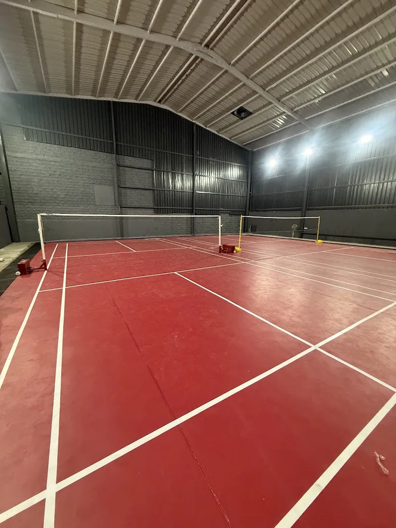 Smash badminton academy — Badminton in Sirodi