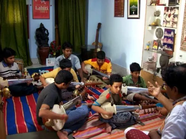 Sur Sangam (C/O.- Pt. Alok Lahiri) — Music in Ichapur
