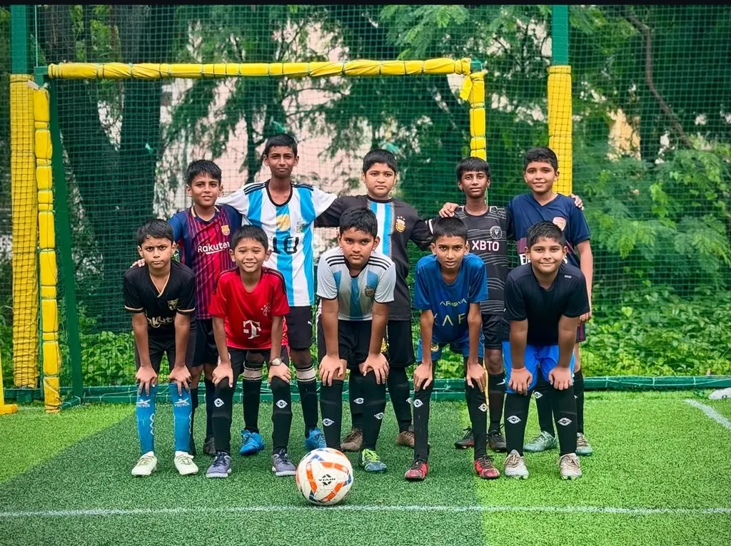 FALCONS FOOTBALL ACADEMY — Football in Chinchwad
