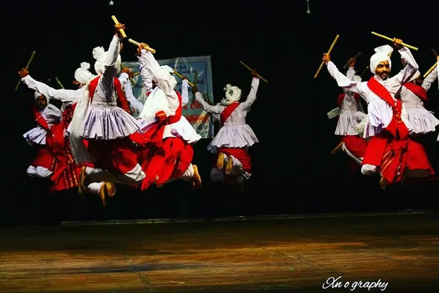 Surangan cultural group — Dance in Sector 21