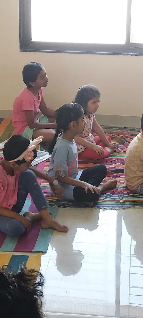 Sharda Music class — Music in Manjari Budruk