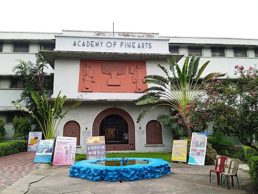 Academy of Fine Arts — Art & Craft in Maidan