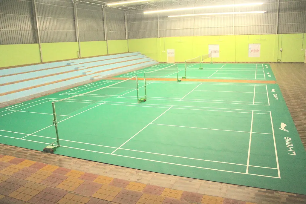 Athletin badminton sports academy — Badminton in Gajularamaram