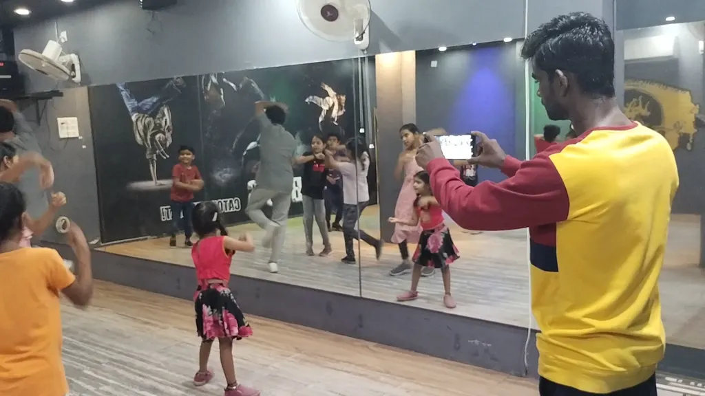 Baba Bro's Dance Studio — Dance in Friends Colony