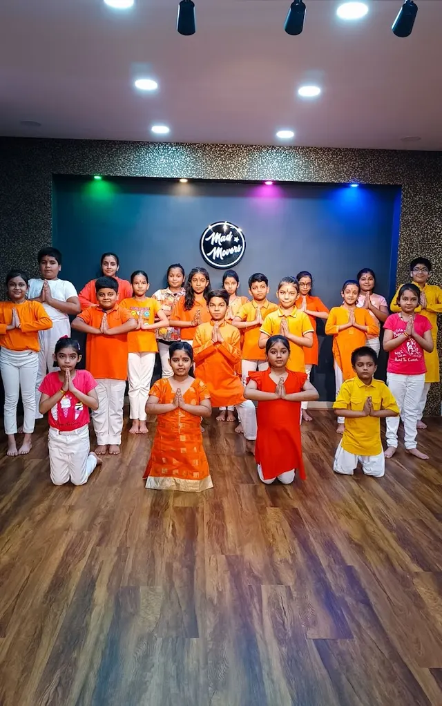 Mad Movers — Yoga in Mali Panchghara