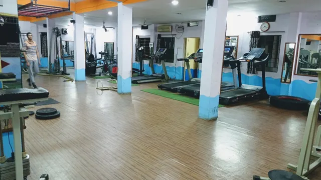 Royal gym ladies and gents and good gym