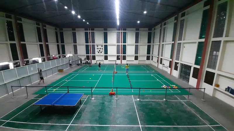 Maharshi Dayanad Indoor Stadium & Gymnasium — Badminton in Kabir Nagar Churaha