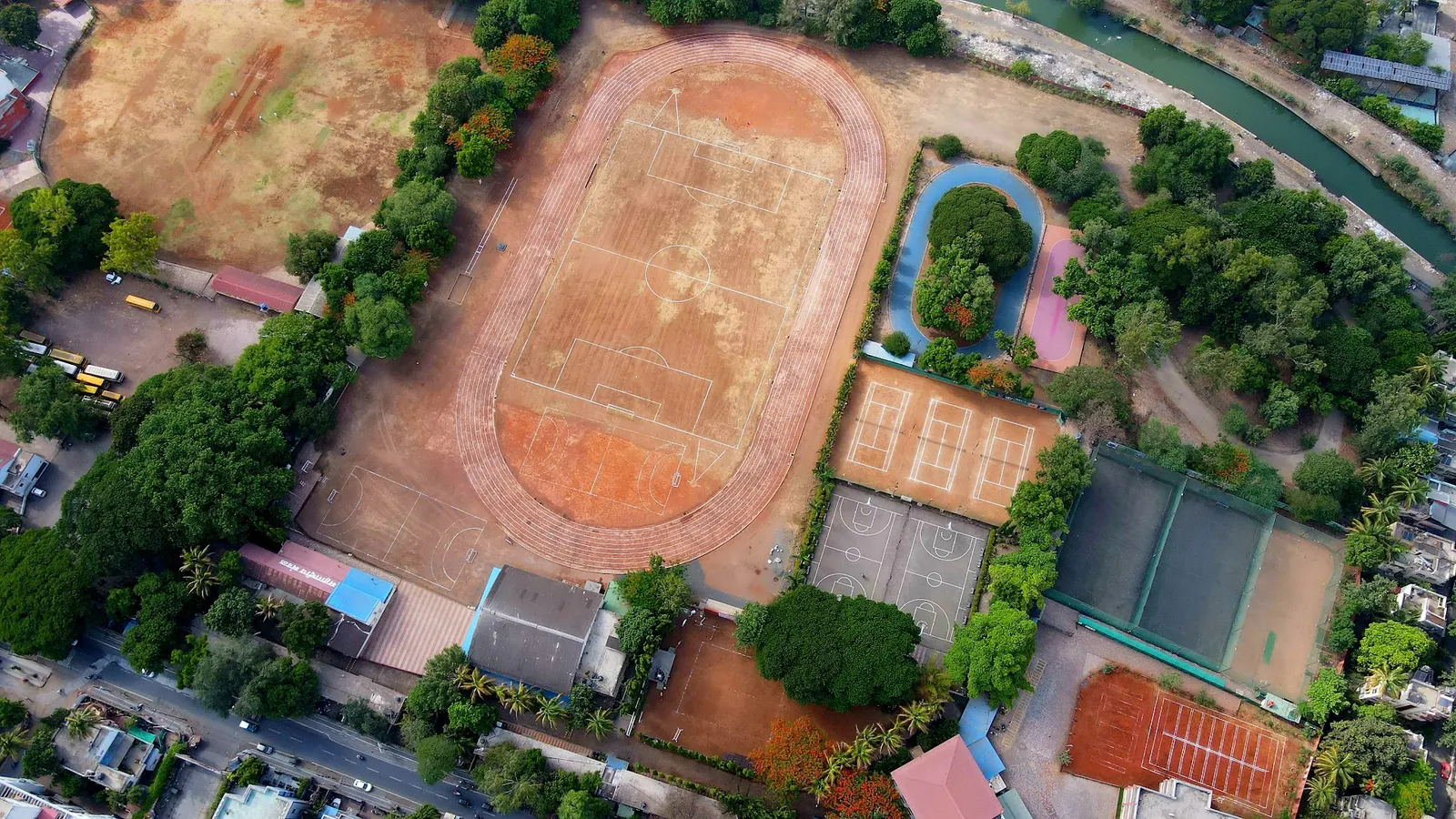 महाराष्ट्रीय मंडळ व्यायाम शाळा Maharashtriya Mandal's Vyayamshala — Fitness Center in Mukund Nagar, Pune