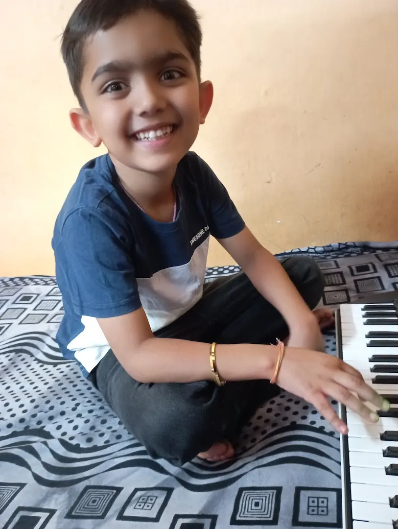 spades music classes — Music in Chudi Bazaar